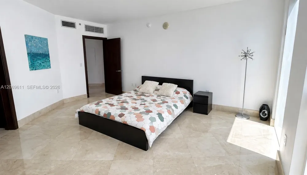 150 Sunny Isles Blvd #1-UPH1 Sunny Isles Beach, FL 33160