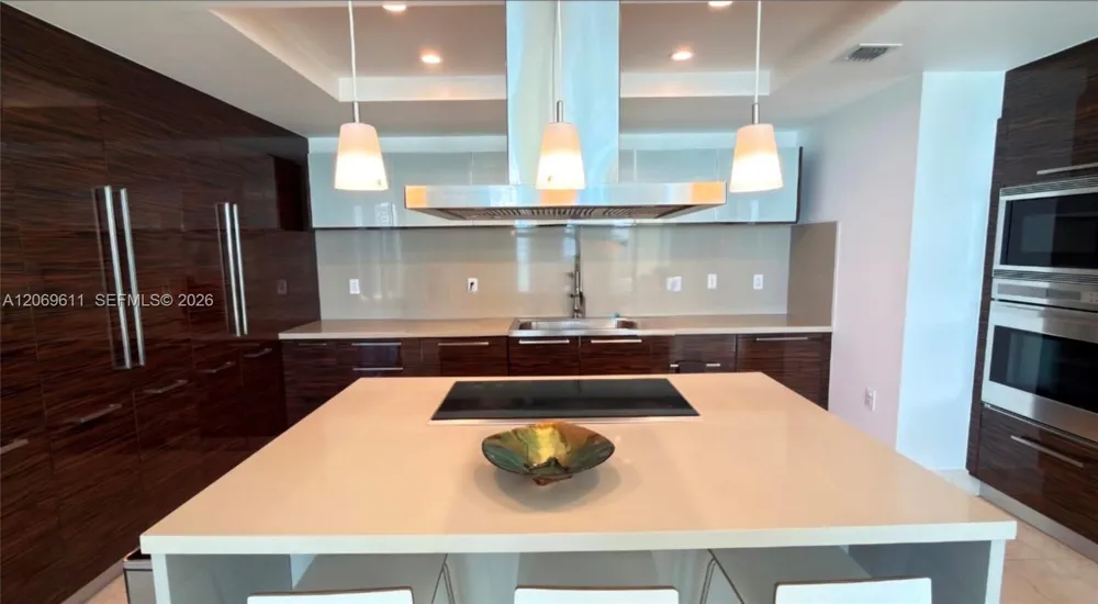 150 Sunny Isles Blvd #1-UPH1 Sunny Isles Beach, FL 33160