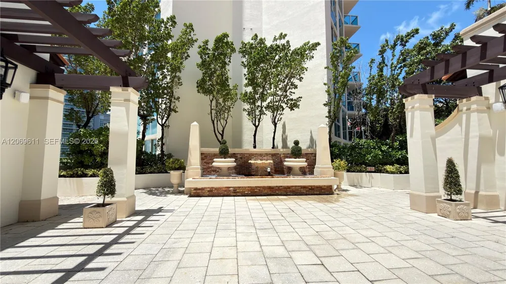150 Sunny Isles Blvd #1-UPH1 Sunny Isles Beach, FL 33160