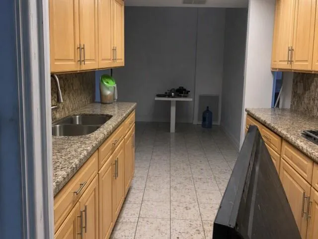 251 SW 16TH STREET Pompano Beach, FL 33060