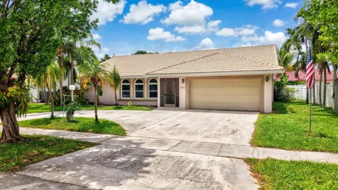 2171 NW 76th Avenue