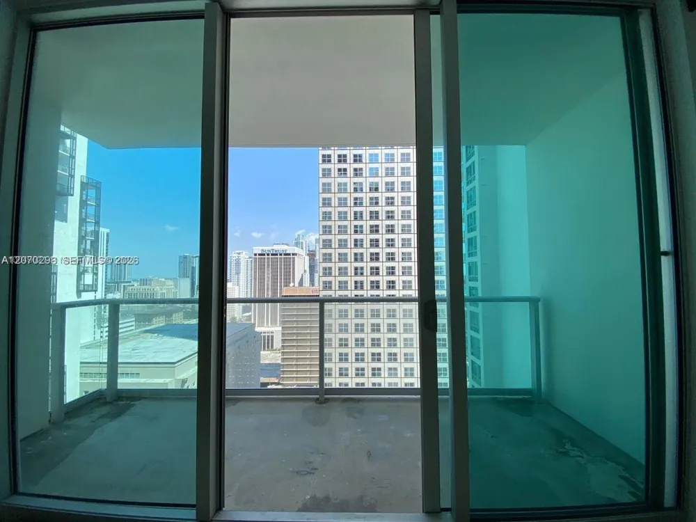 300 S BISCAYNE BL #2503 Miami, FL 33131