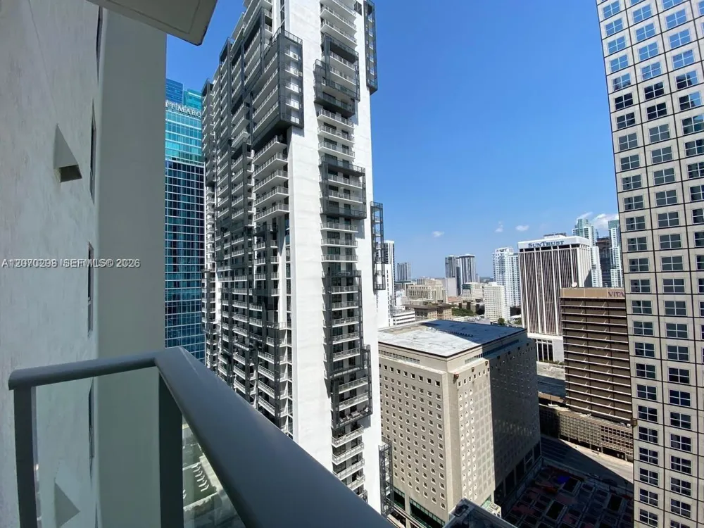 300 S BISCAYNE BL #2503 Miami, FL 33131