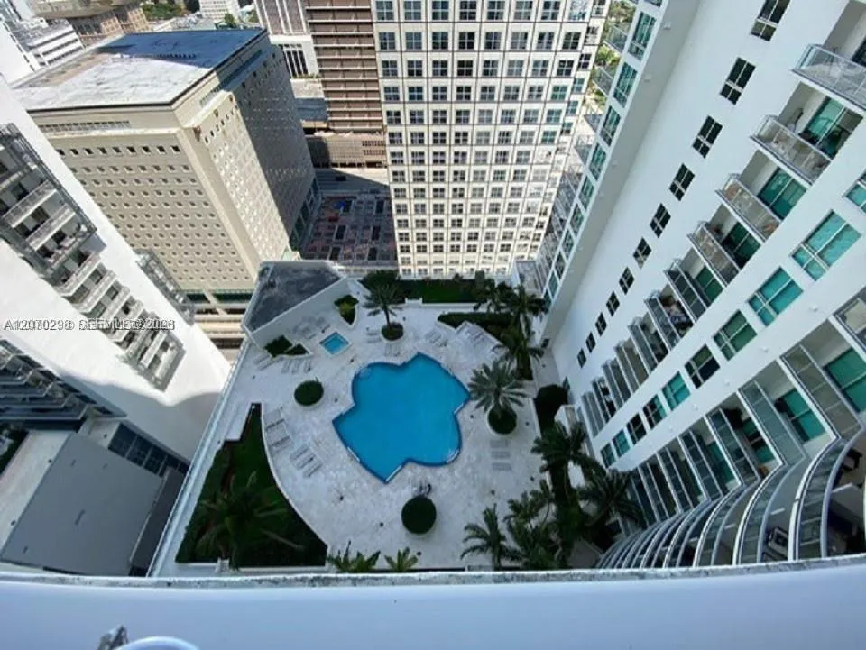300 S BISCAYNE BL #2503 Miami, FL 33131