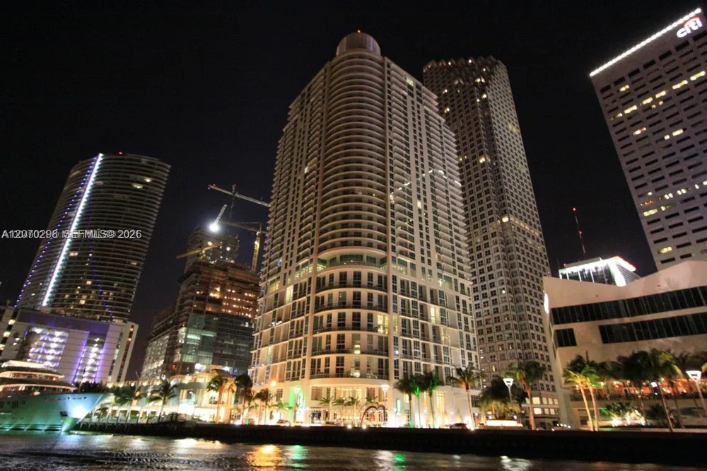 300 S BISCAYNE BL #2503 Miami, FL 33131