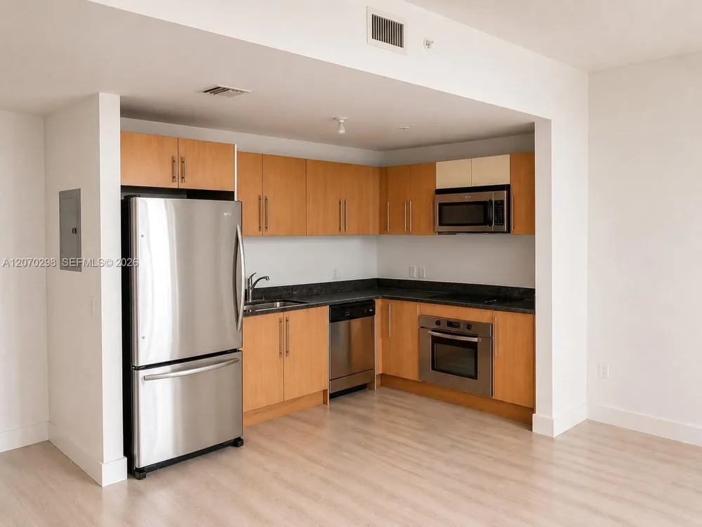 300 S BISCAYNE BL #2503 Miami, FL 33131