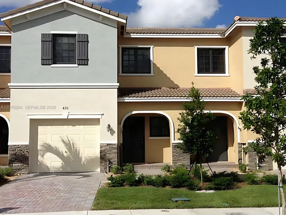426 NE 194th Ter Miami, FL 33179