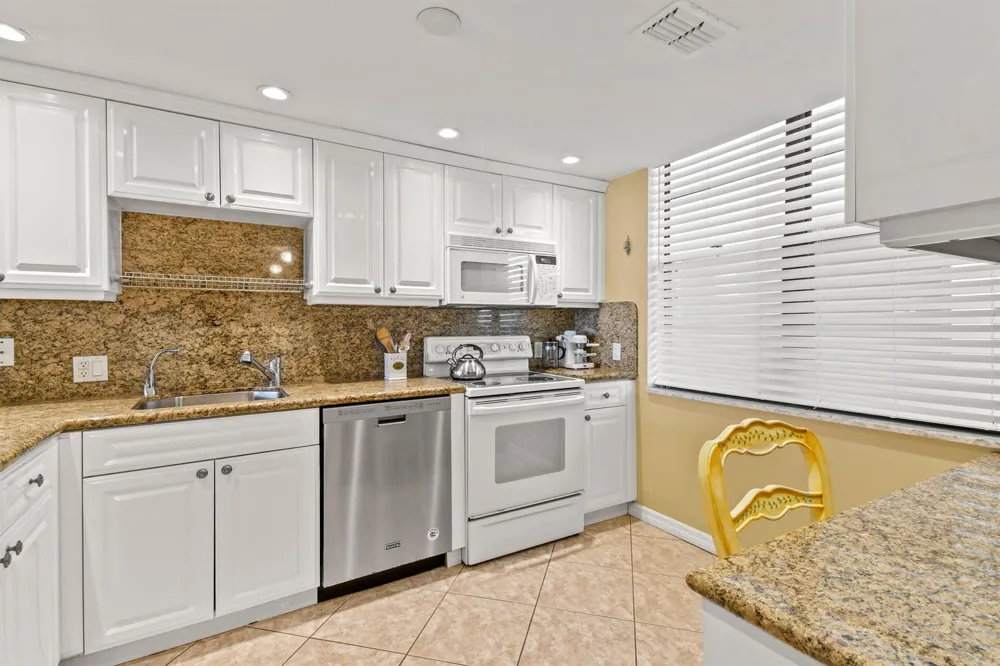 840 OCEAN DRIVE #404 Juno Beach, FL 33408