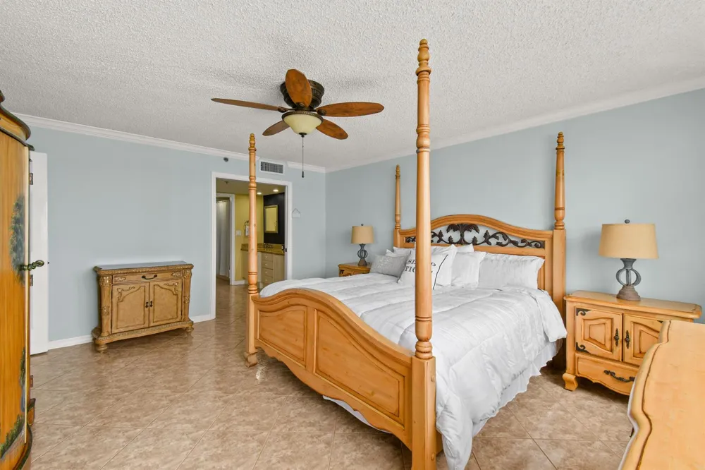 840 OCEAN DRIVE #404 Juno Beach, FL 33408