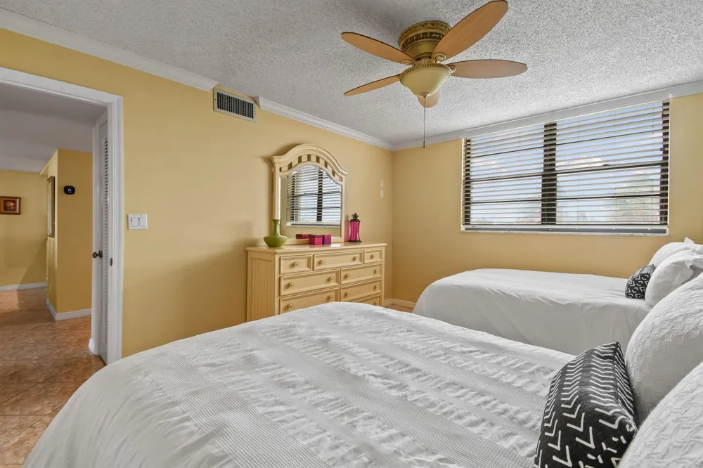 840 OCEAN DRIVE #404 Juno Beach, FL 33408