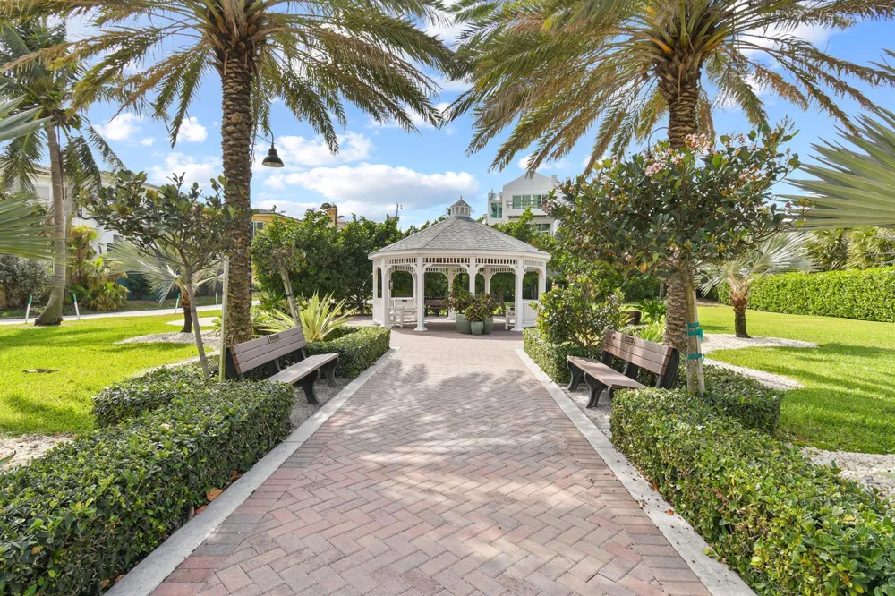840 OCEAN DRIVE #404 Juno Beach, FL 33408