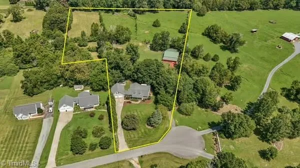 2911 Woodhaven Drive Asheboro, NC 27205