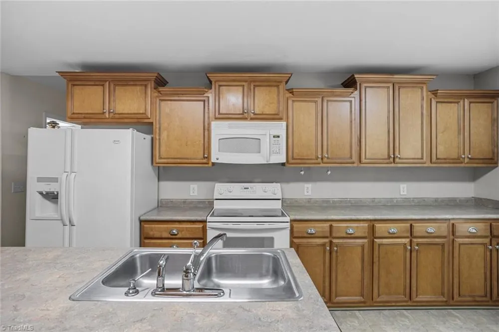 2911 Woodhaven Drive Asheboro, NC 27205