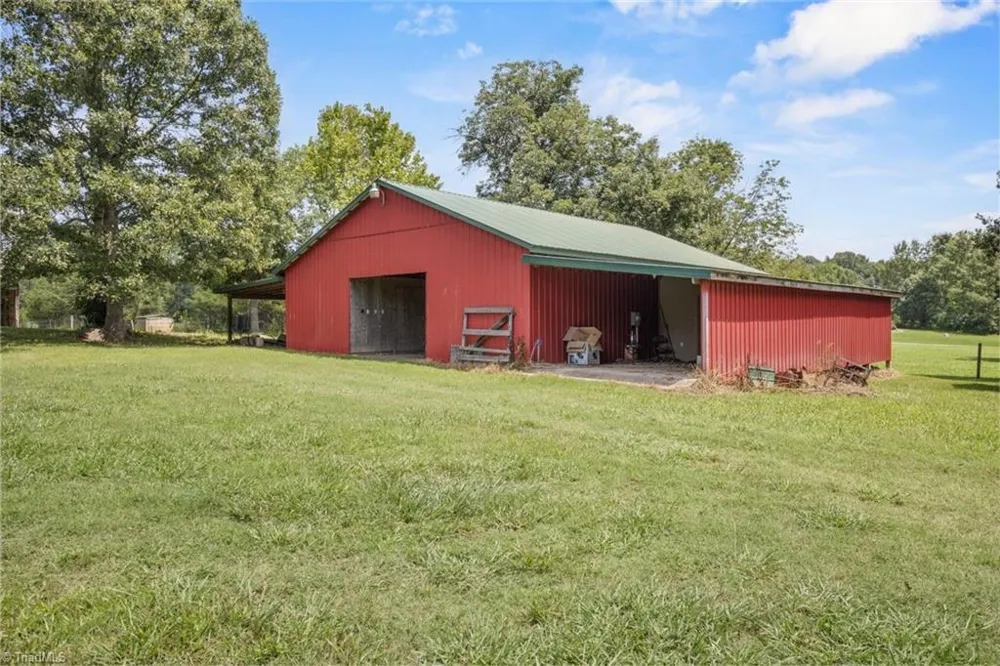 2911 Woodhaven Drive Asheboro, NC 27205