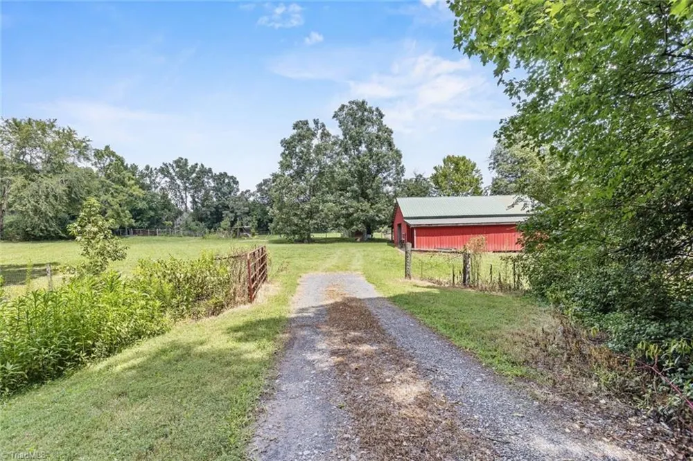 2911 Woodhaven Drive Asheboro, NC 27205