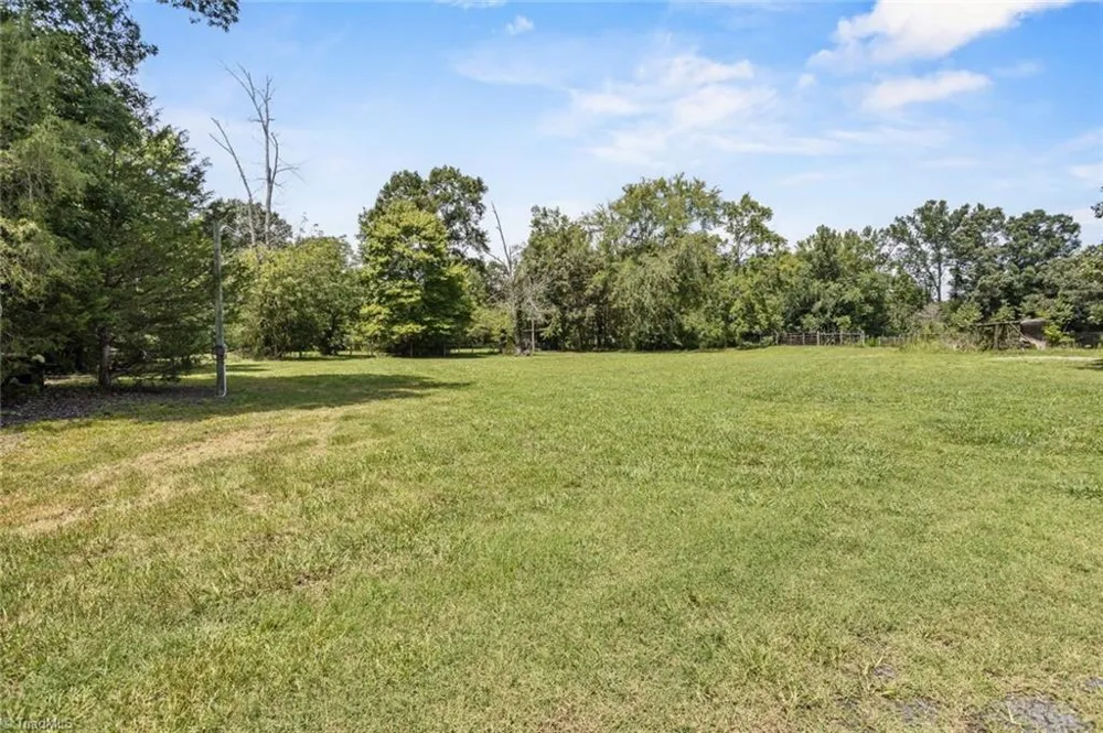2911 Woodhaven Drive Asheboro, NC 27205