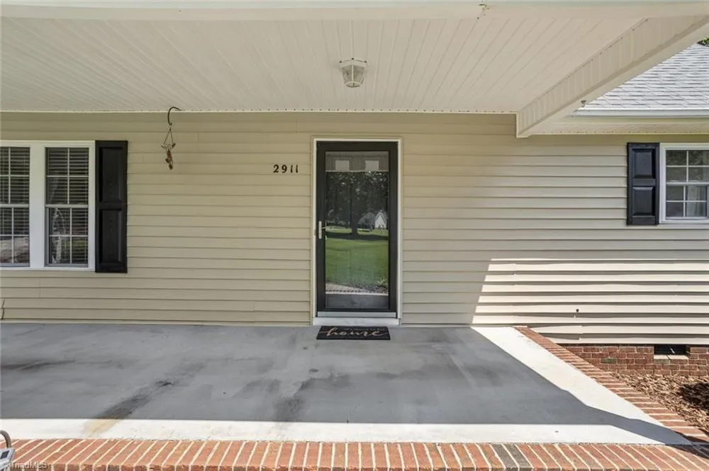 2911 Woodhaven Drive Asheboro, NC 27205
