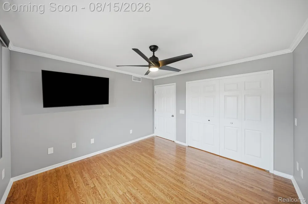 15690 Deepwood Court E Fraser City, MI 48026