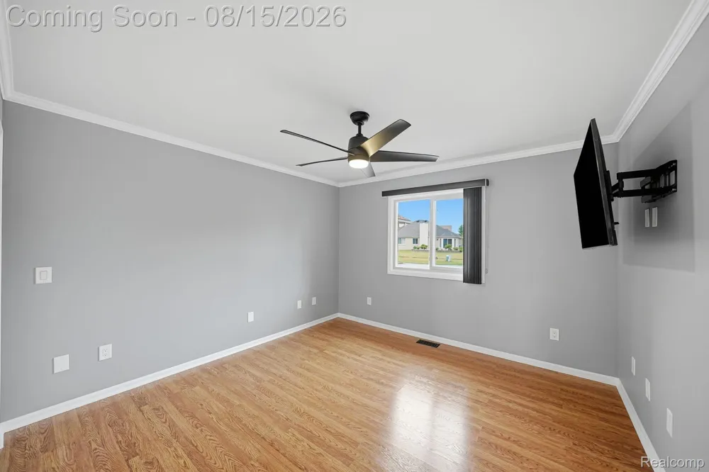 15690 Deepwood Court E Fraser City, MI 48026