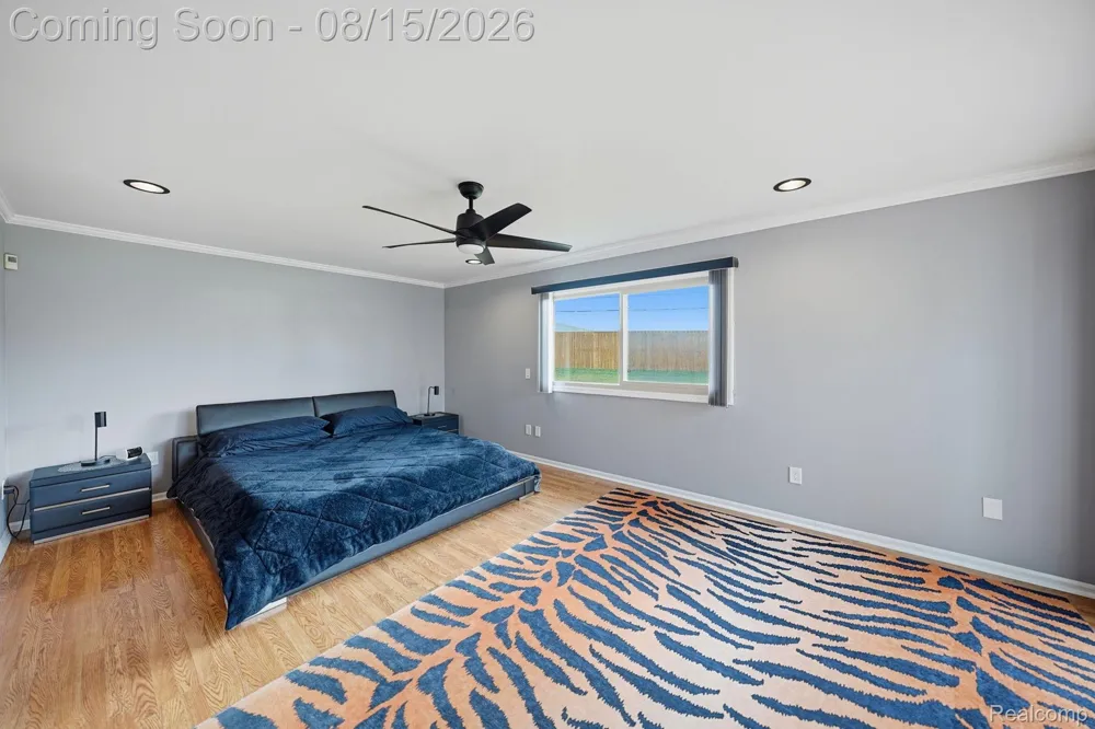 15690 Deepwood Court E Fraser City, MI 48026