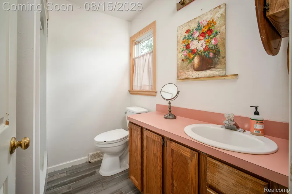 512 Rice Avenue York Charter Township, MI 48197