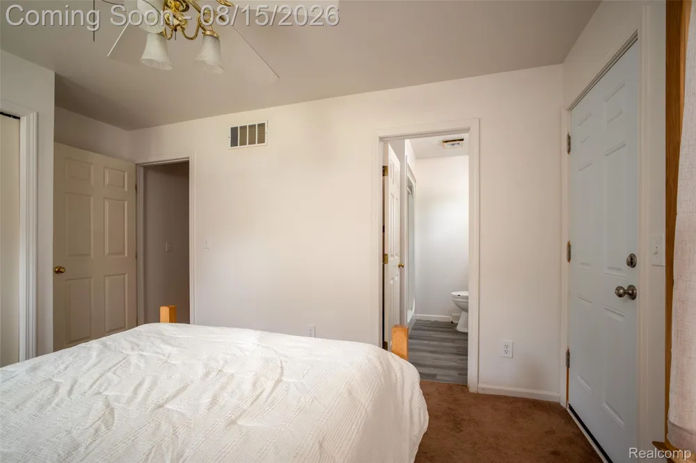 512 Rice Avenue York Charter Township, MI 48197