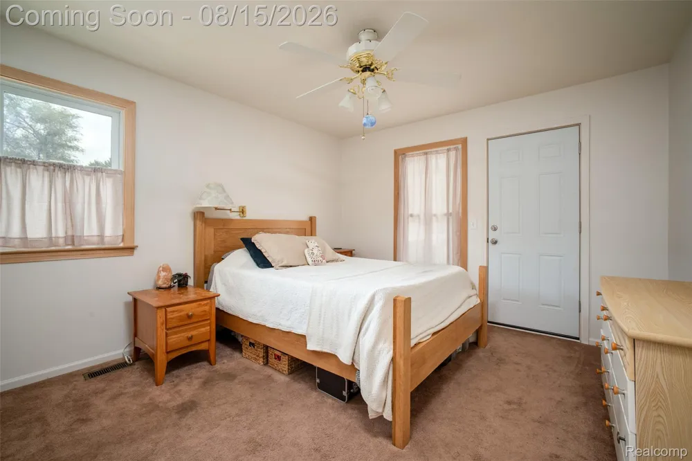 512 Rice Avenue York Charter Township, MI 48197