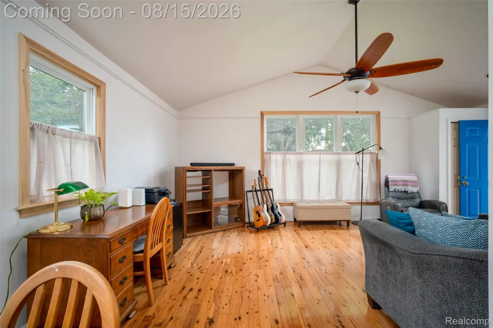 512 Rice Avenue York Charter Township, MI 48197
