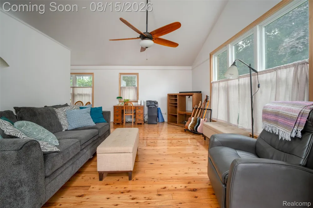 512 Rice Avenue York Charter Township, MI 48197