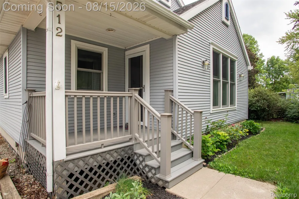 512 Rice Avenue York Charter Township, MI 48197