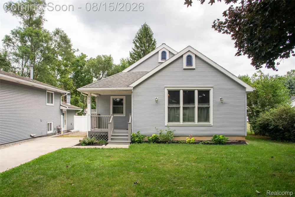512 Rice Avenue York Charter Township, MI 48197