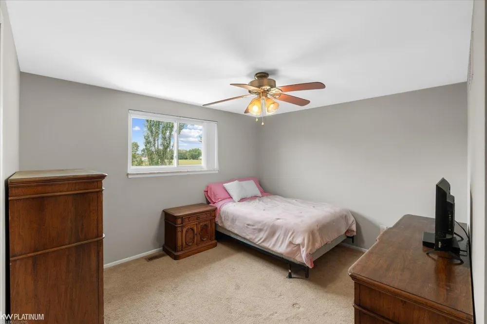 39335 Waldorf Drive Clinton Charter Township, MI 48038