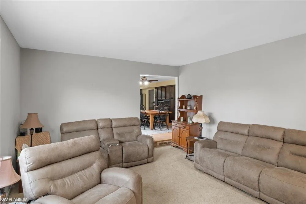 39335 Waldorf Drive Clinton Charter Township, MI 48038