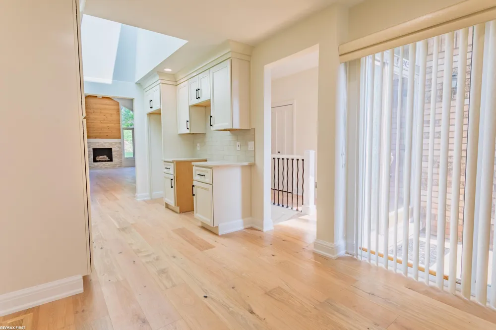59055 Golden Oak Court Washington Township, MI 48094