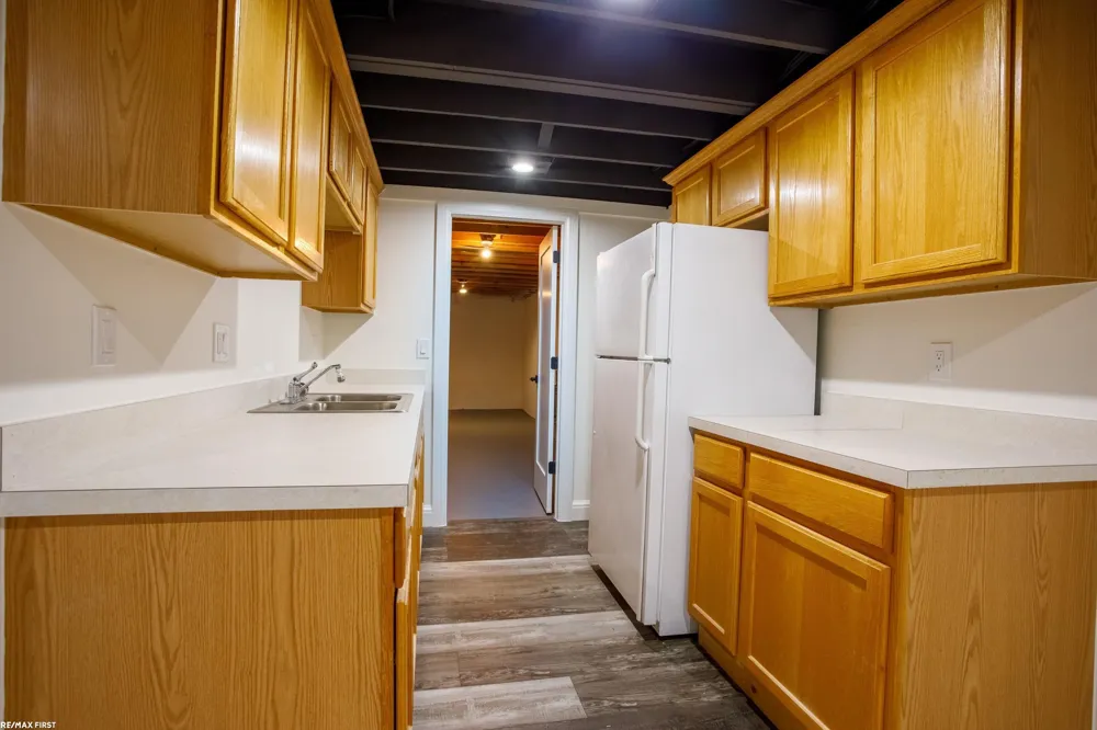 59055 Golden Oak Court Washington Township, MI 48094