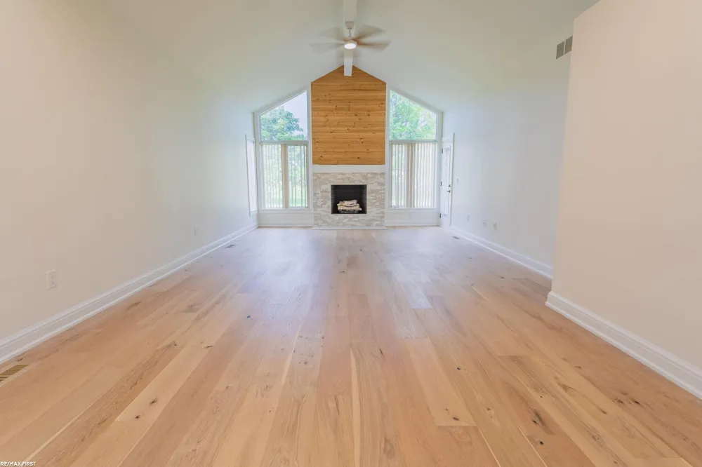 59055 Golden Oak Court Washington Township, MI 48094