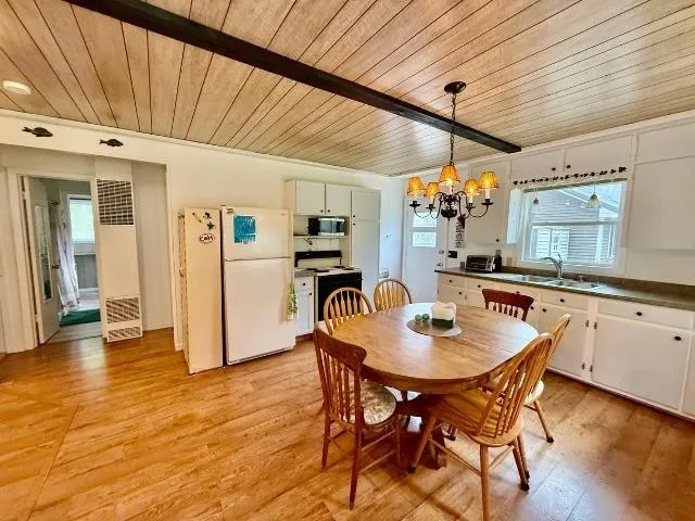 4162 Chrystal Street Green Lake Township, MI 49643