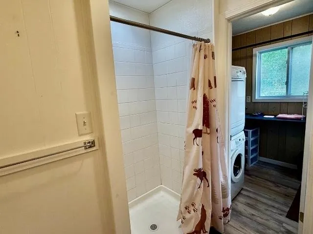4162 Chrystal Street Green Lake Township, MI 49643