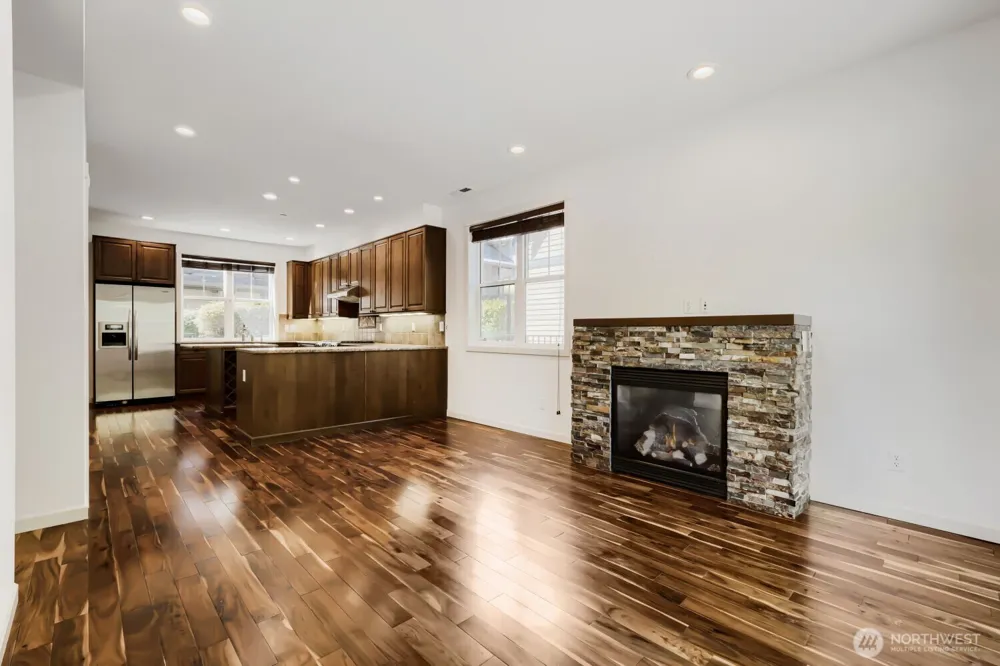 303 Bellevue Way SE Bellevue, WA 98004