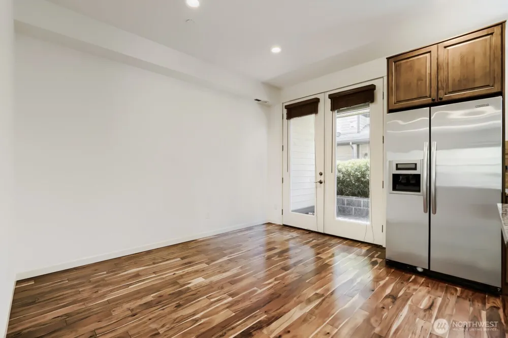 303 Bellevue Way SE Bellevue, WA 98004