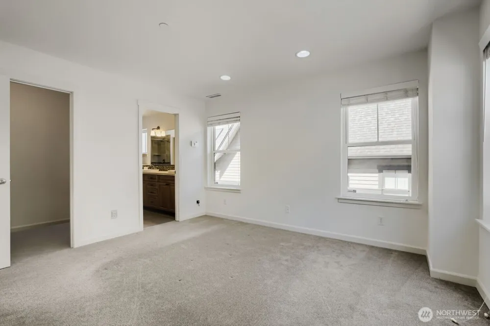 303 Bellevue Way SE Bellevue, WA 98004