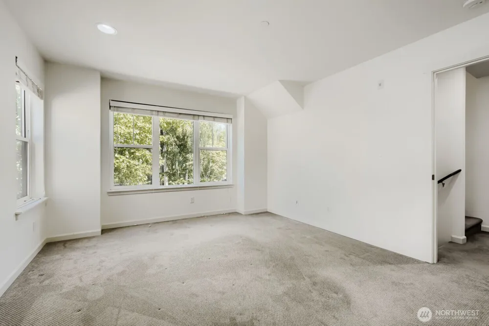 303 Bellevue Way SE Bellevue, WA 98004