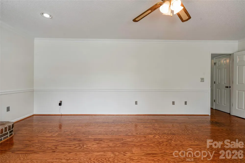 144 Oak Point Drive Cherryville, NC 28021