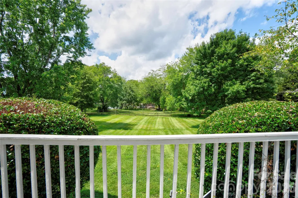 144 Oak Point Drive Cherryville, NC 28021