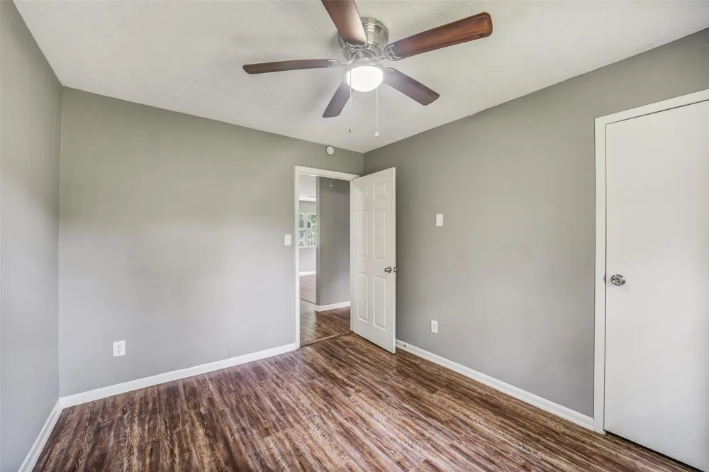 461 Trails End Drive Cleveland, TX 77328