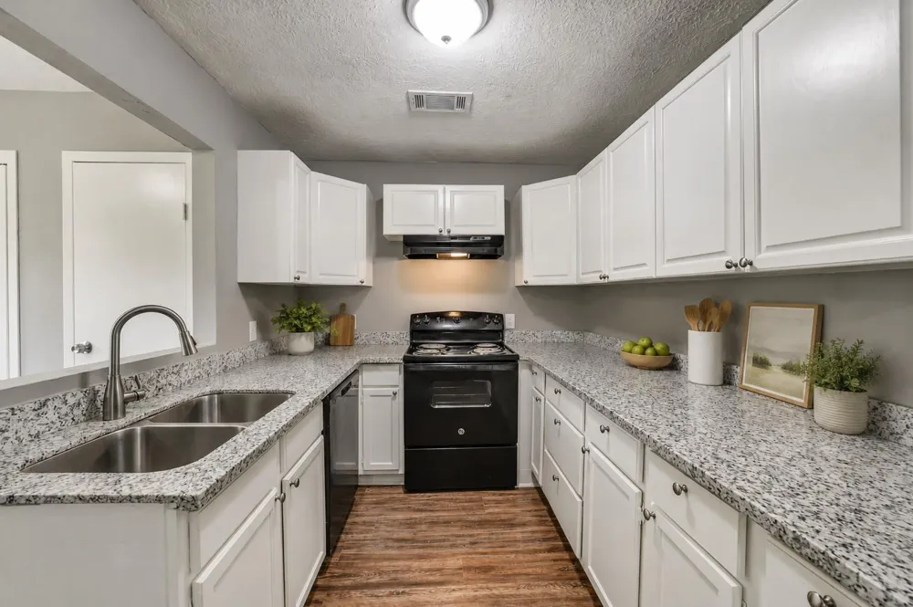 461 Trails End Drive Cleveland, TX 77328
