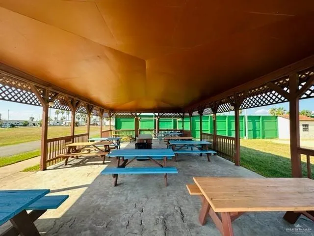 117 Abalone Circle Port Isabel, TX 78578