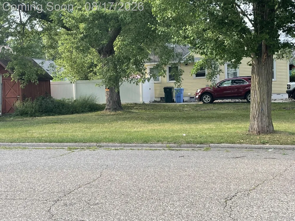 1021 Hapeman Street Lansing City, MI 48915