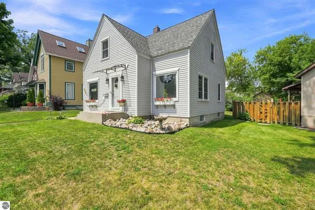 521 E Chapin Street Cadillac City, MI 49601