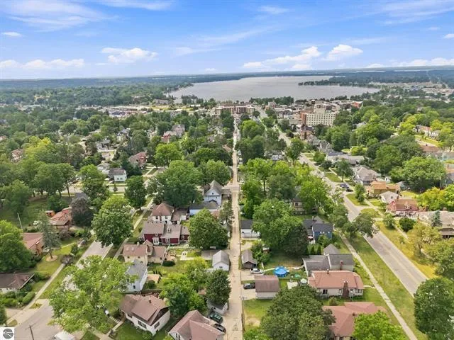 521 E Chapin Street Cadillac City, MI 49601